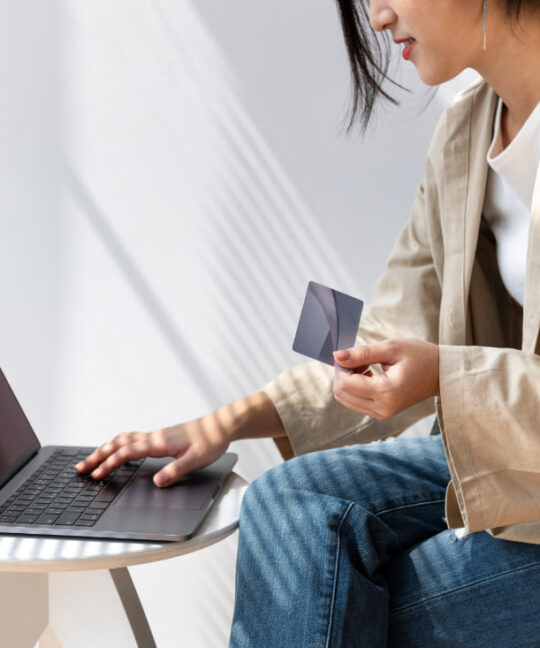Why is XiaoHongShu so useful for online shopping in China?