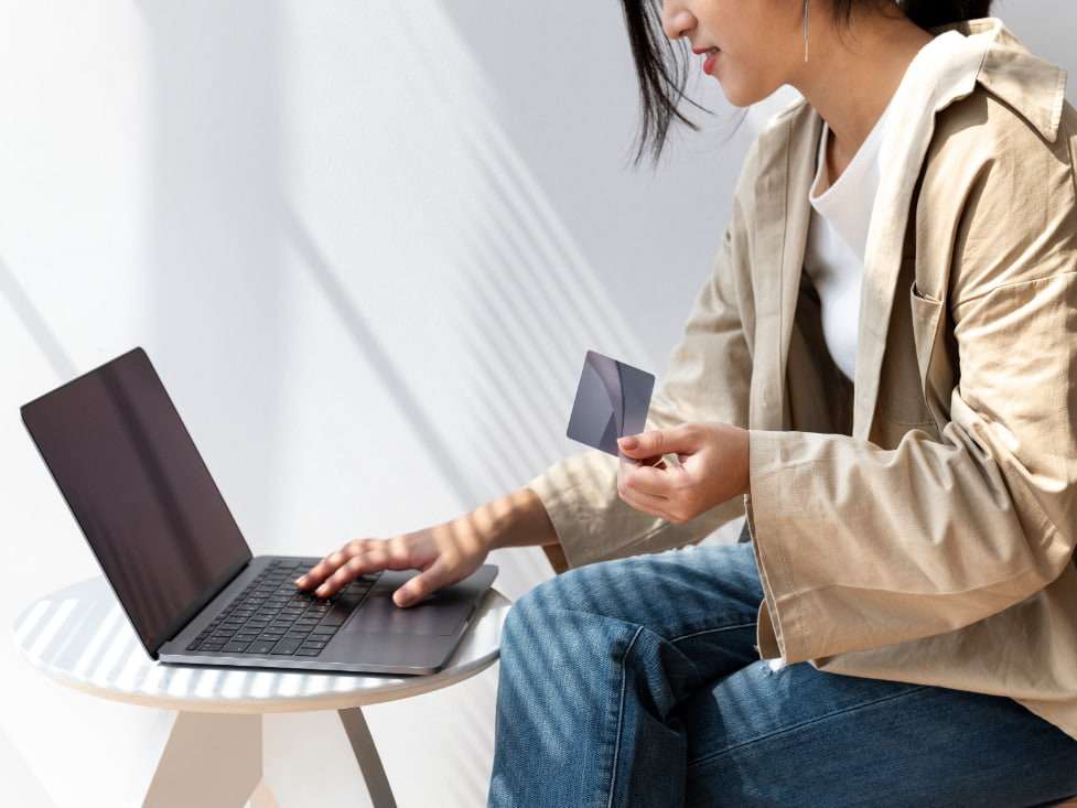 Why is XiaoHongShu so useful for online shopping in China?